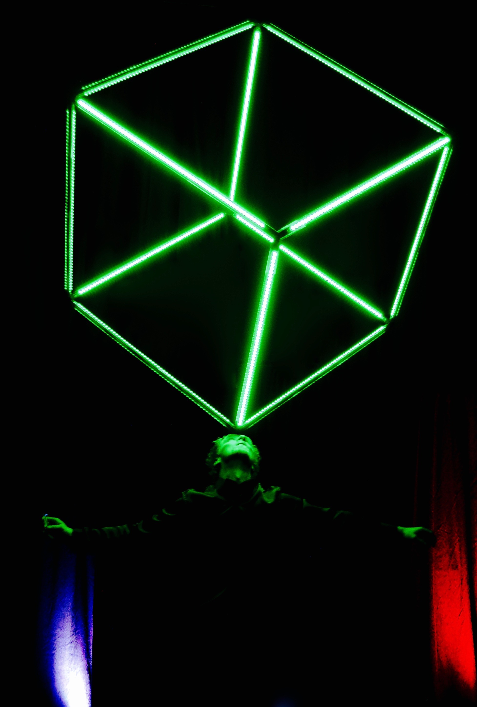 Incroyable Jongleur lumineux pour votre évènement